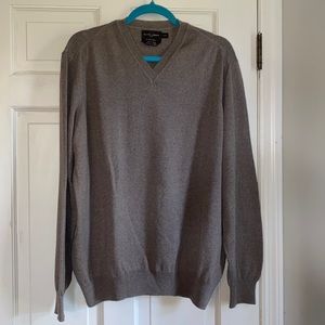 Luxurious 100% Merino Wool V-neck Sweater - by BlackBrown 1826
